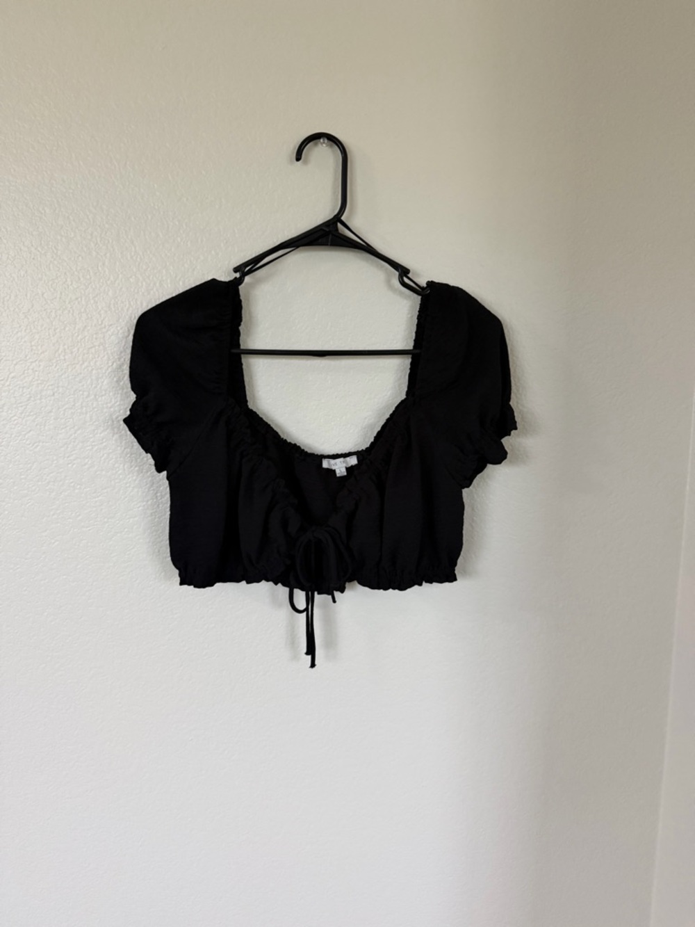Black Puff Sleeve Tie-Front Crop Top